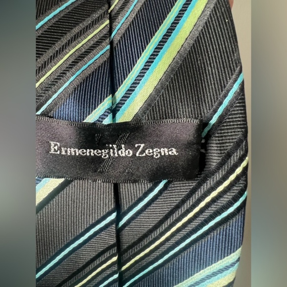 Ermenegildo Zegna mens silk tie NWOT - Picture 8 of 8
